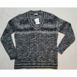 𝅺NWT Northern Reflections Wool Blend Gray Sweater